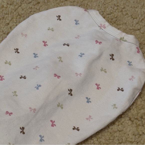 Baby Swaddle with Colorful Bow Print - Picture 5 of 8